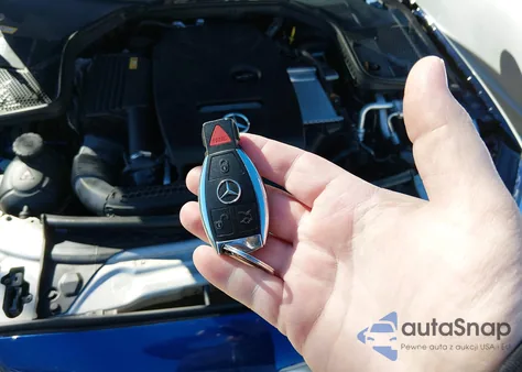 2017 Mercedes-Benz C 300 4Matic from USA, damaged, VIN WDDWJ4KB9HF362694